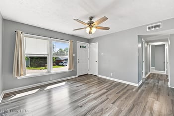 350 Eastview Cir, Shelbyville, KY 40065