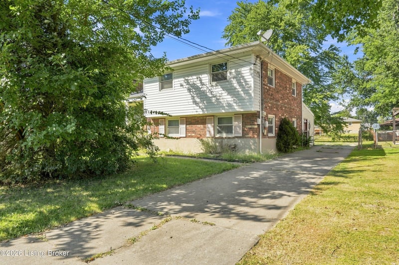 3501 Foreman Ln, Louisville, KY 40219