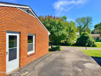 3502 Charlane Pkwy, Jeffersontown, KY 40299