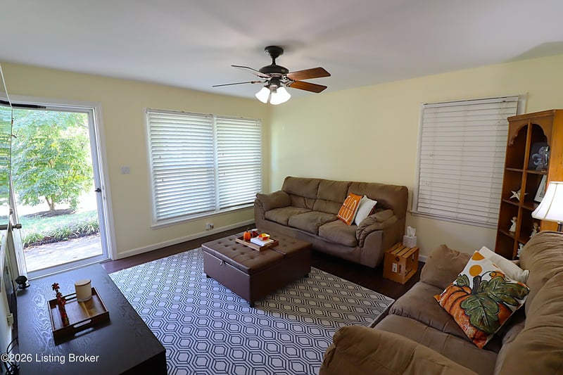3502 Charlane Pkwy, Jeffersontown, KY 40299