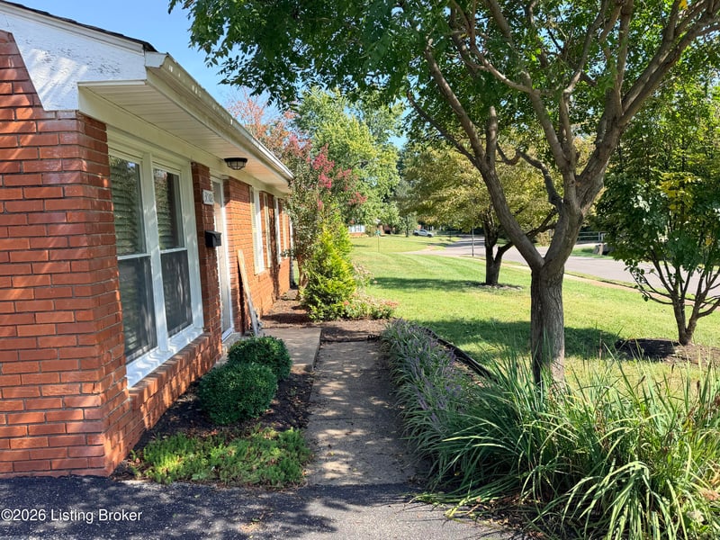 3502 Charlane Pkwy, Jeffersontown, KY 40299