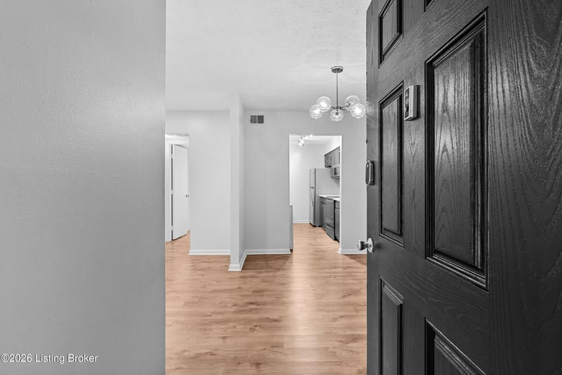 3504 Lodge Ln #APT 131, Louisville, KY 40218