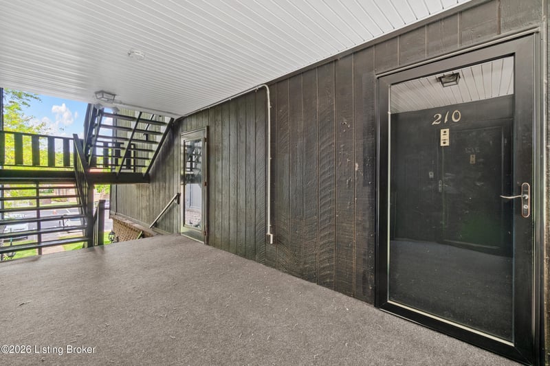 3505 Lodge Ln #210, Louisville, KY 40218