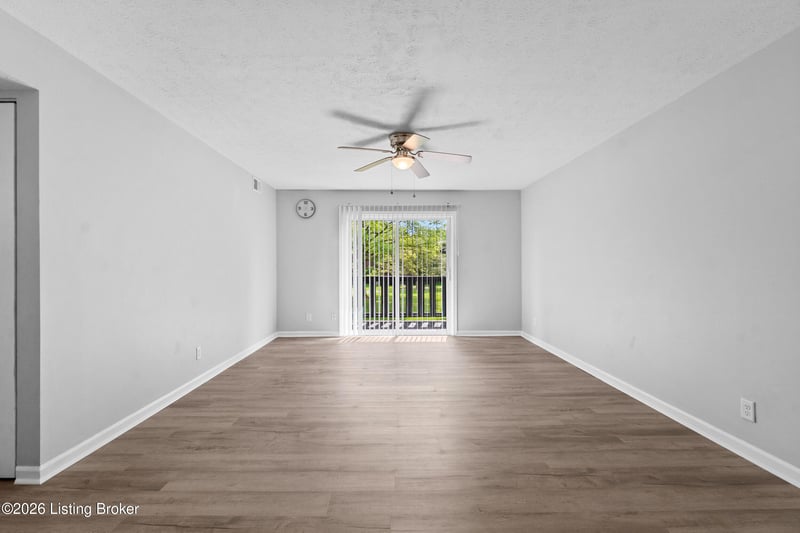 3505 Lodge Ln #210, Louisville, KY 40218