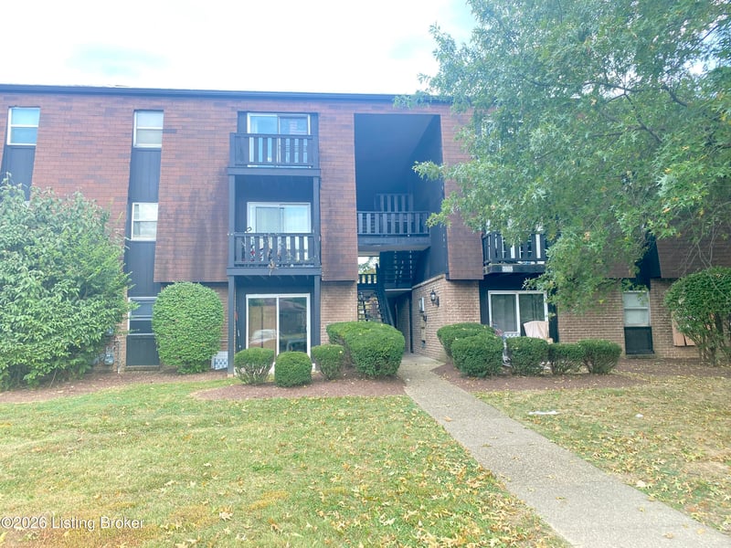 3505 Lodge Ln #APT 311, Louisville, KY 40218