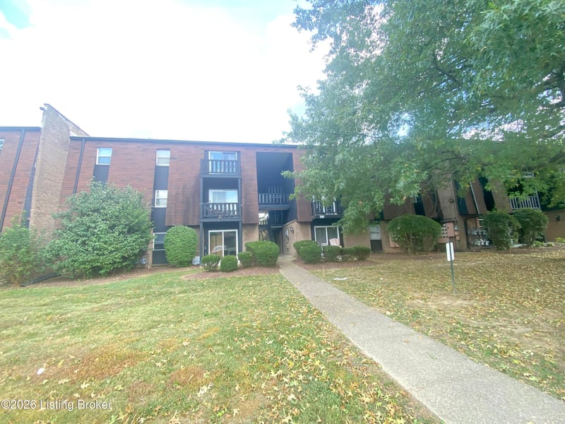 3505 Lodge Ln #APT 311, Louisville, KY 40218