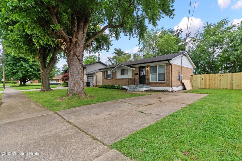 3506 Colmar Dr, Louisville, KY 40211