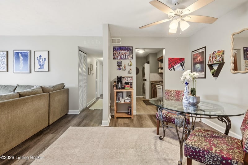 3506 Lodge Ln #APT 326, Louisville, KY 40218
