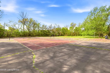 3506 Lodge Ln #APT 326, Louisville, KY 40218