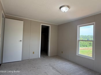 351 Cloverdale Ests Rd, Irvington, KY 40146