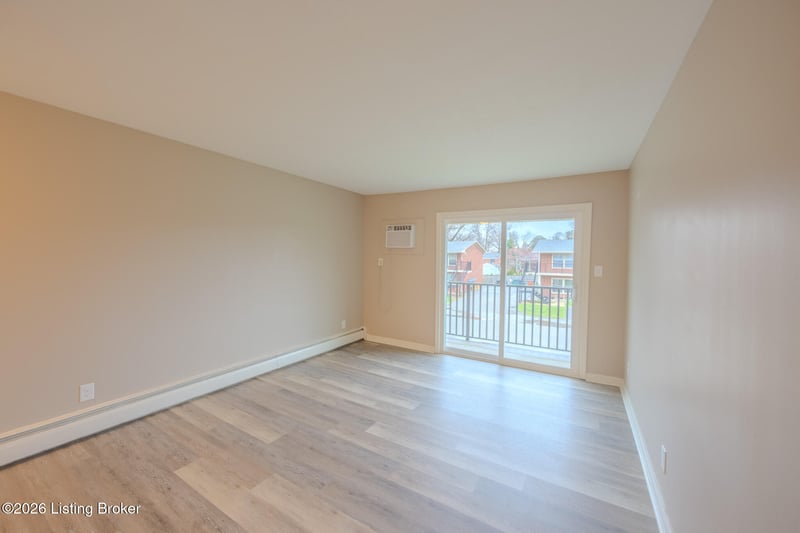 3510 Paragon Ct #10, Louisville, KY 40218