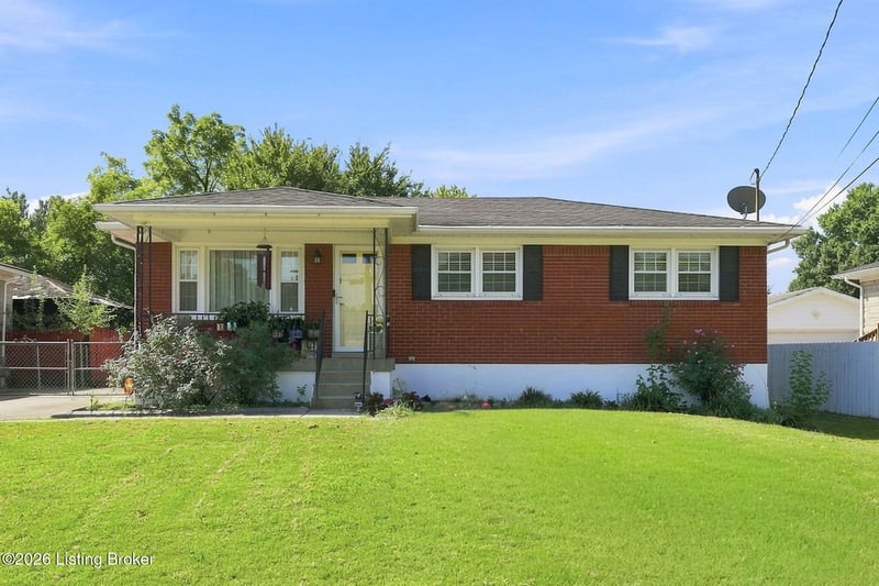 3510 Pineland Dr, Louisville, KY 40219