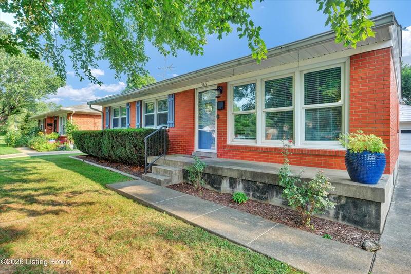 3511 Autumn Way, Louisville, KY 40218