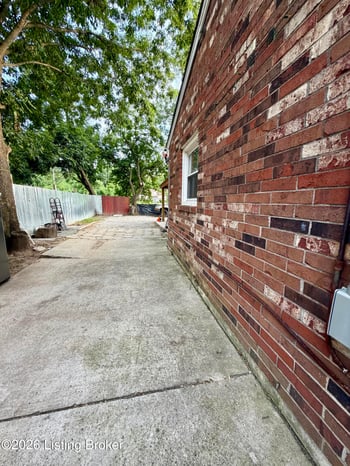 3518 Foreman Ln, Louisville, KY 40219