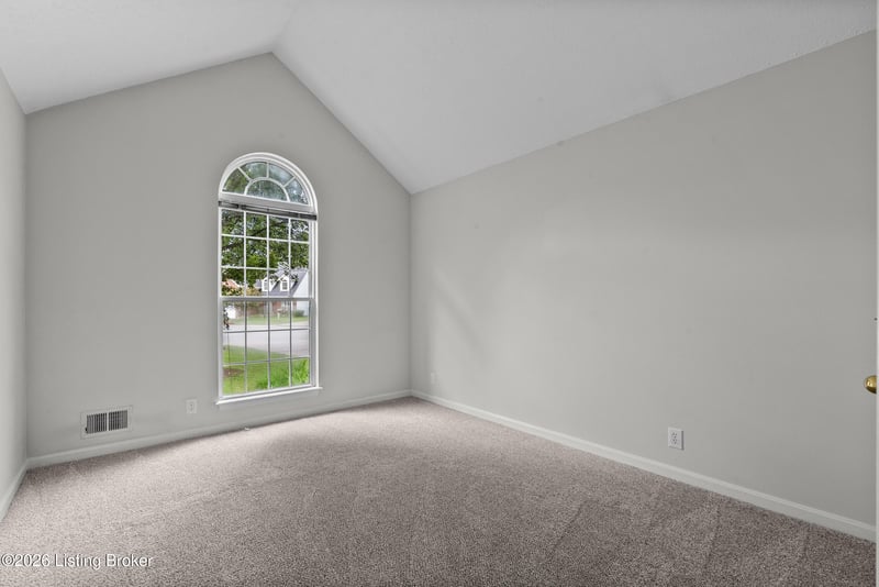 3521 Coventry Tee Ct, Louisville, KY 40241