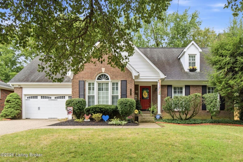 3521 Westwood Farms Dr, Louisville, KY 40220