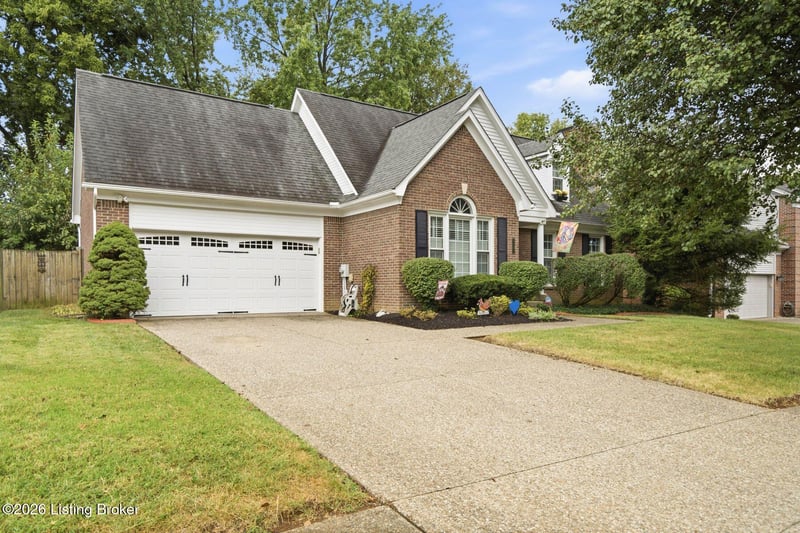 3521 Westwood Farms Dr, Louisville, KY 40220