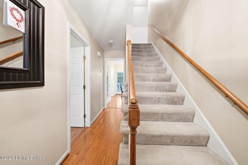 3521 Westwood Farms Dr, Louisville, KY 40220