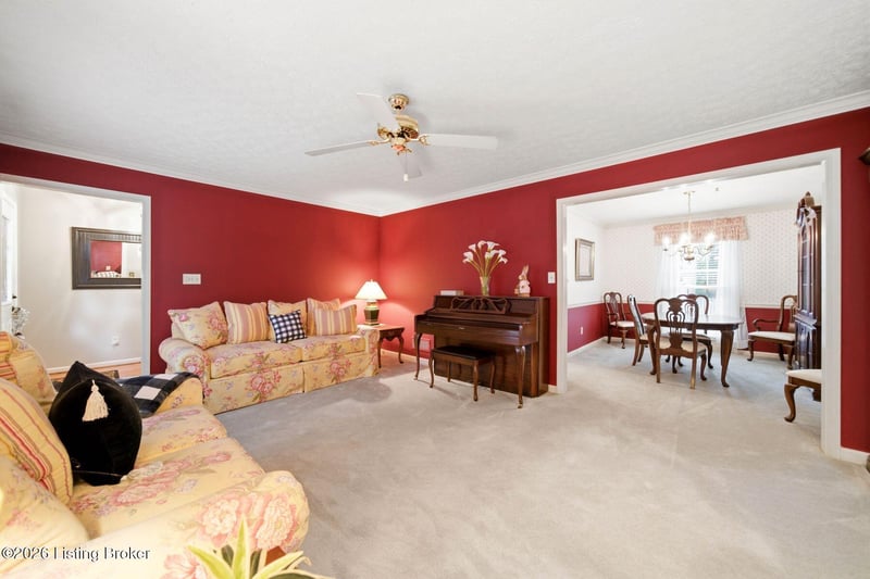 3521 Westwood Farms Dr, Louisville, KY 40220