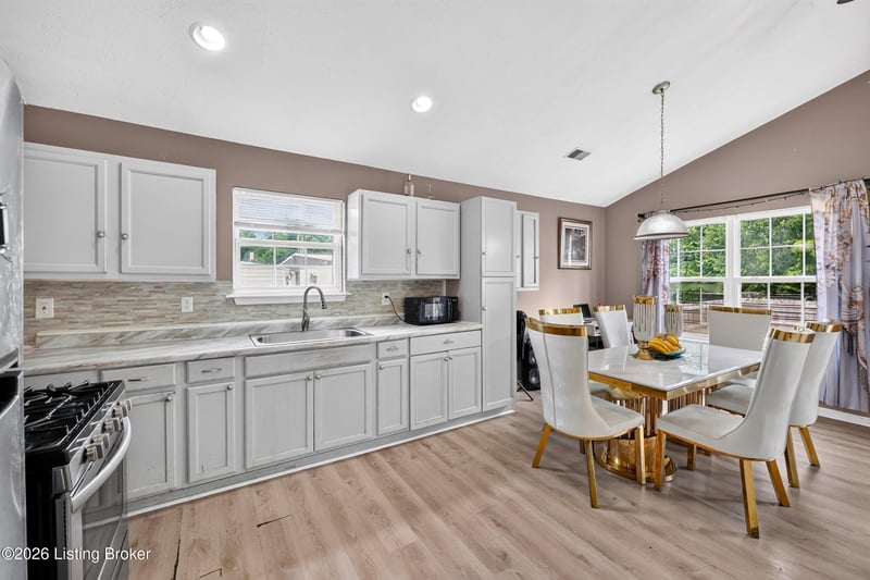 3529 Hale Ave, Louisville, KY 40211