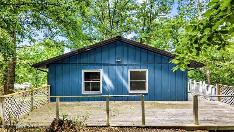 3538 Doe Valley Pkwy, Brandenburg, KY 40108