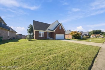 354 Bentwood Dr, Shepherdsville, KY 40165