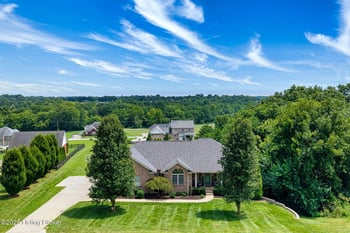 354 Peach Orchard Cir, Fisherville, KY 40023