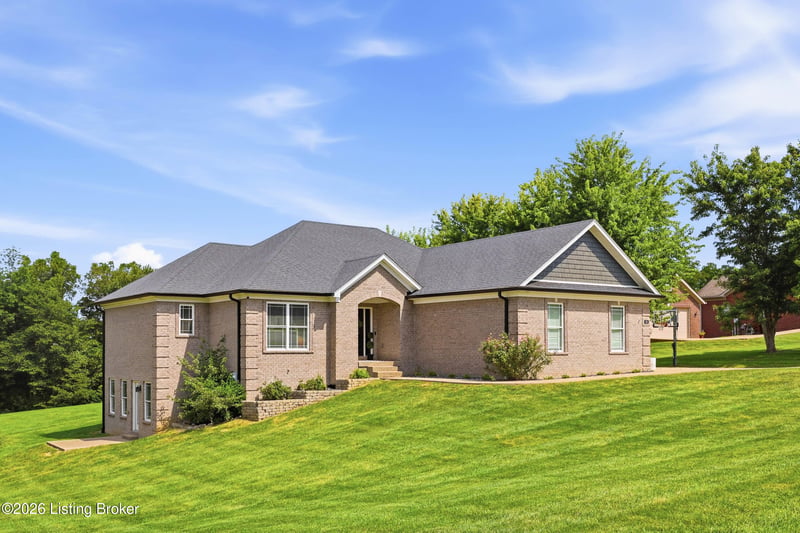 356 Elk Chase Dr, Taylorsville, KY 40071