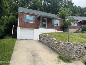 357 Riddle Pl, Newport, KY 41071