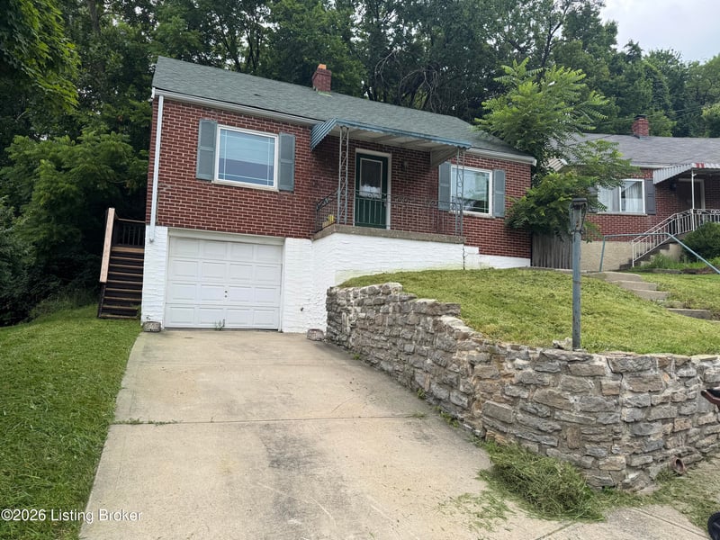 357 Riddle Pl, Newport, KY 41071