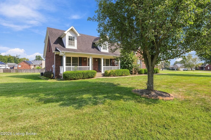 359 S Peak Ave, Shepherdsville, KY 40165