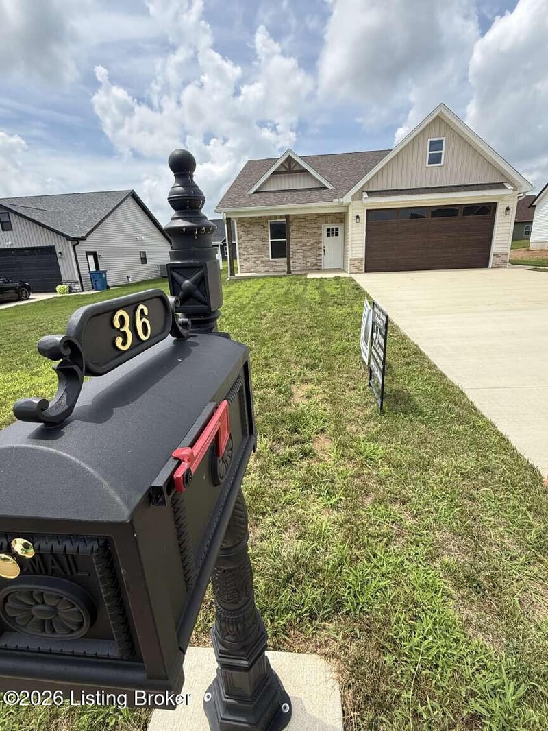 36 Robert Allen Ln, Brandenburg, KY 40108