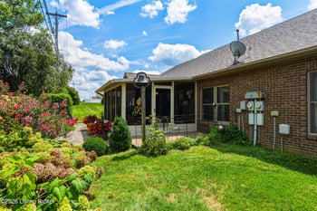36 Trace Ln, Shelbyville, KY 40065