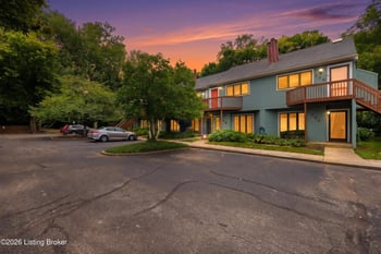 360 Crescent Spring Dr, Louisville, KY 40206