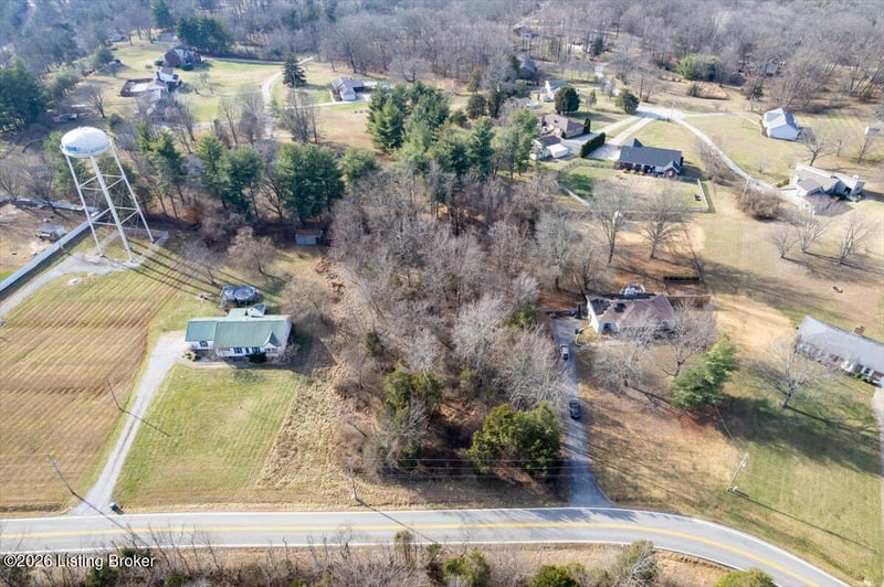 3602 New Moody Ln, La Grange, KY 40031