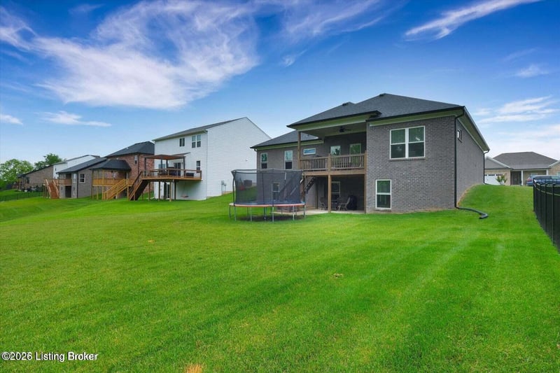 361 Williamsburg Dr, Mt Washington, KY 40047