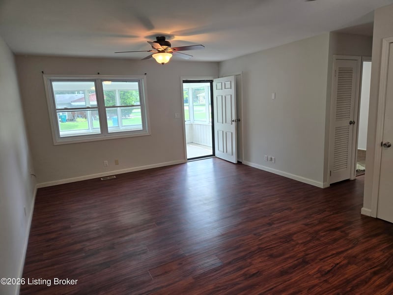 3613 Freedom Way, Louisville, KY 40229