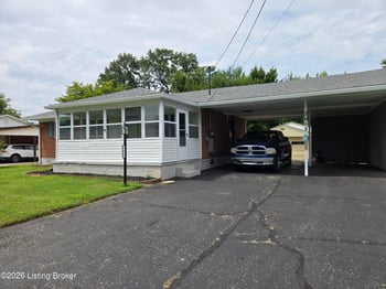 3613 Freedom Way, Louisville, KY 40229