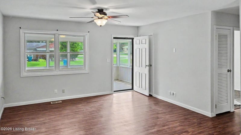 3613 Freedom Way, Louisville, KY 40229