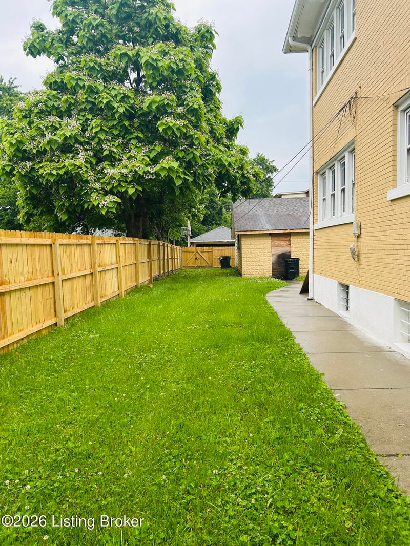 3617 W Broadway, Louisville, KY 40211