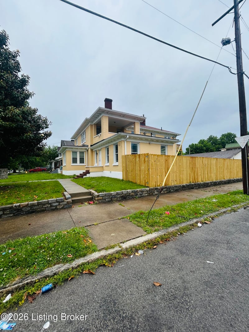 3617 W Broadway, Louisville, KY 40211