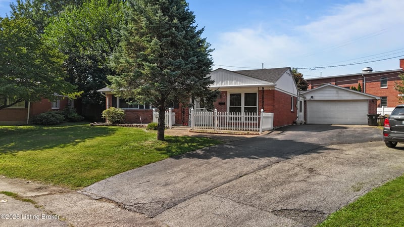 3618 Downing Way, Louisville, KY 40218