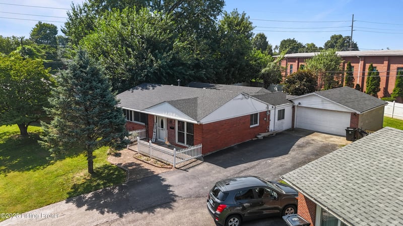 3618 Downing Way, Louisville, KY 40218