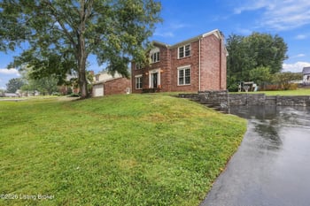 3618 E Locust Cir, Prospect, KY 40059