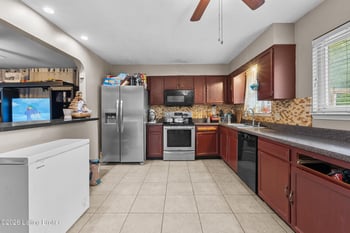 3620 Regatta Way, Louisville, KY 40211