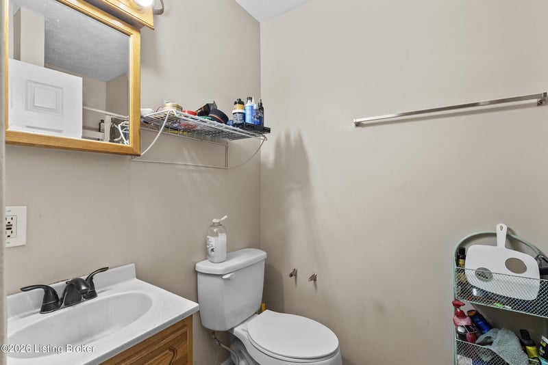 3620 Regatta Way, Louisville, KY 40211