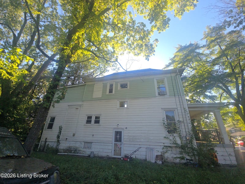 3638 River Park Dr, Louisville, KY 40211