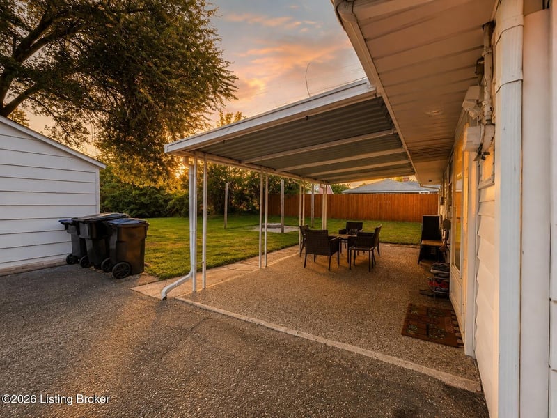 3651 Stanton Blvd, Louisville, KY 40220