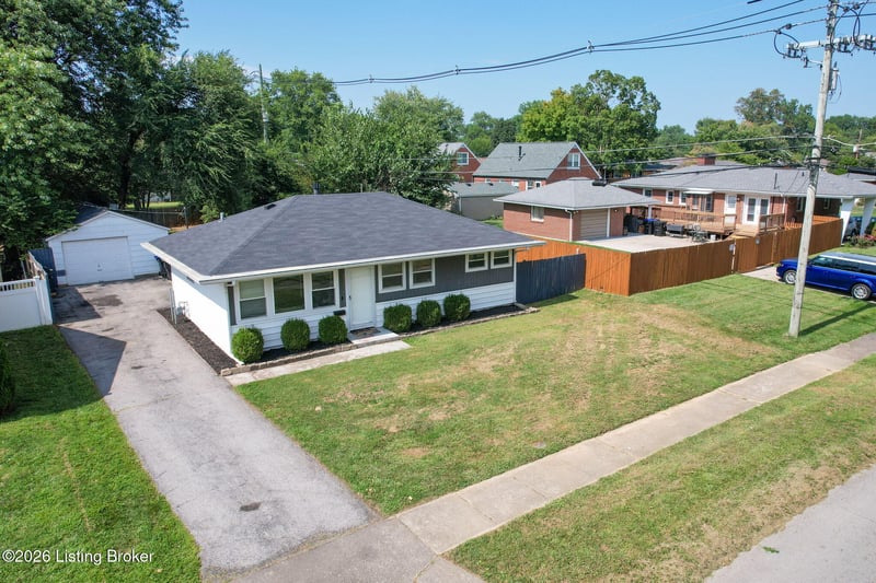 3651 Stanton Blvd, Louisville, KY 40220