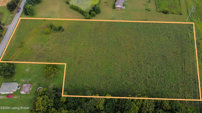 3668 Castle Hwy, Pleasureville, KY 40057